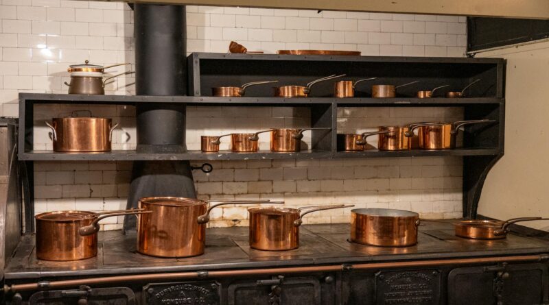 Para um jogo de panelas Brinox com panela de pressão, a escolha ideal combina durabilidade, design e funcionalidade. Conjunto