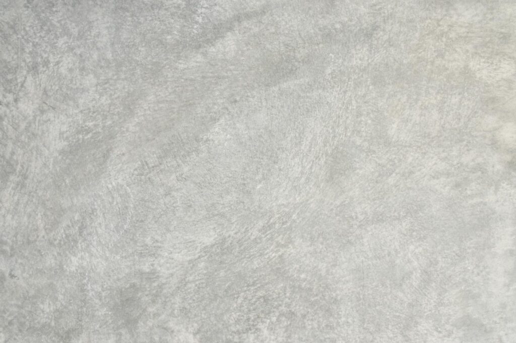 Para **lata de cimento queimado**, trata-se de um revestimento decorativo em embalagem pronta para uso, que oferece um acabam