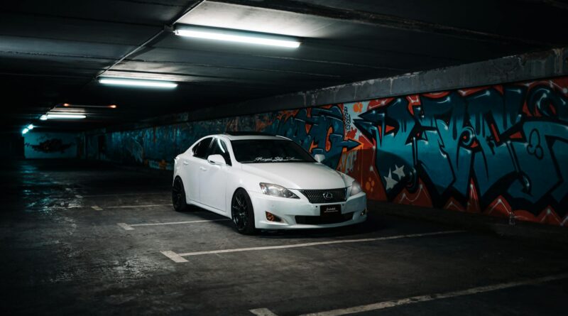 Para tinta para piso de cimento queimado, as opções ideais incluem epóxi, poliuretano, acrílica e esmalte sintético à base de