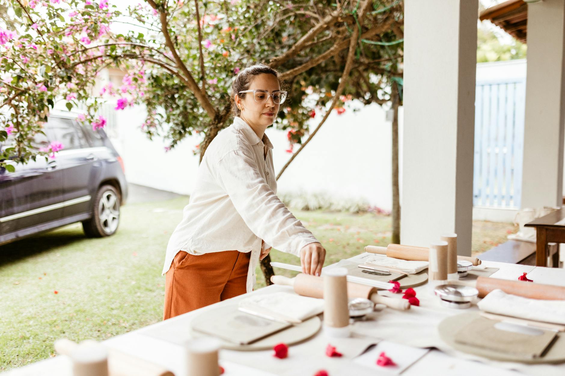 Como Montar um Ateliê em Casa com Baixo Custo: Guia Completo e Otimizado para o Sucesso