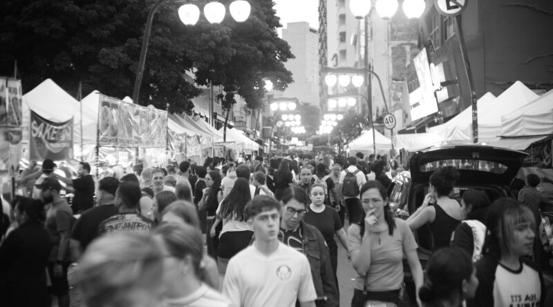 O Poder Oculto: Como o Ambiente Molda Profundamente o Comportamento Humano — influência do ambiente no comportamento humano |
