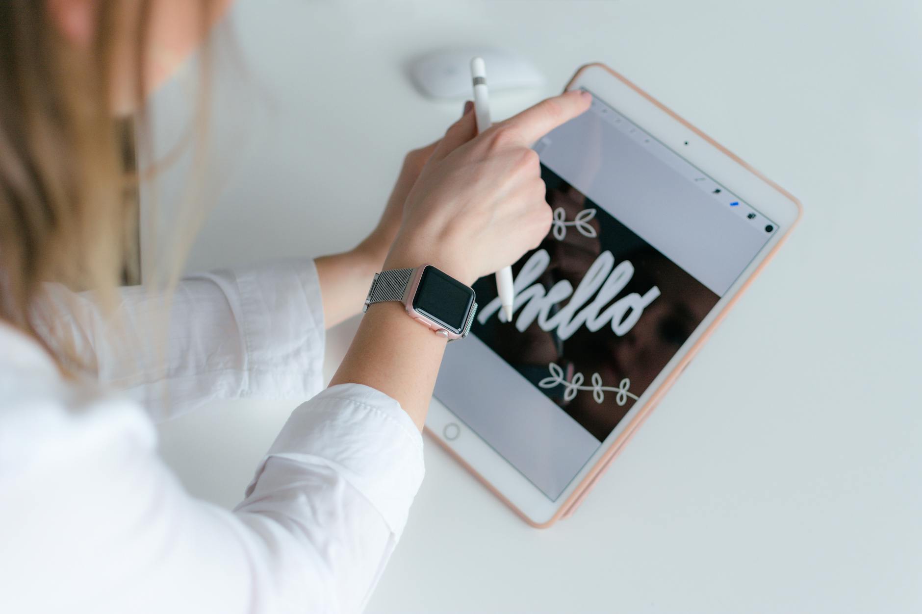 Tendências de Design Digital 2026: Prepare Sua Marca para o Futuro e Domine o Mercado